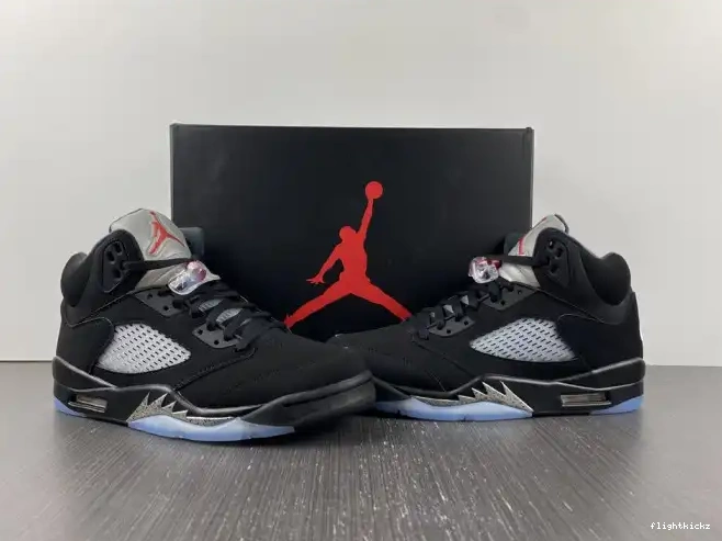 Jordan Metallic Black 845035-003 Retro 5 (2016) 0621